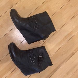 OTBT wedge bootie